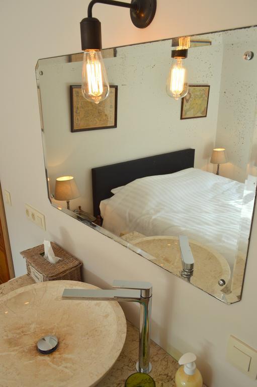 B&B Le Vieux Marronnier Foy-Notre-Dame Quarto foto