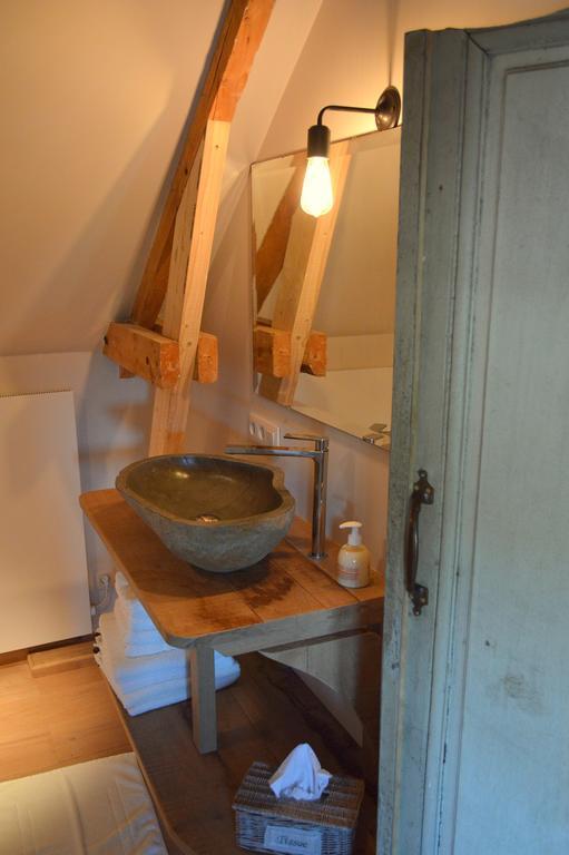 B&B Le Vieux Marronnier Foy-Notre-Dame Quarto foto